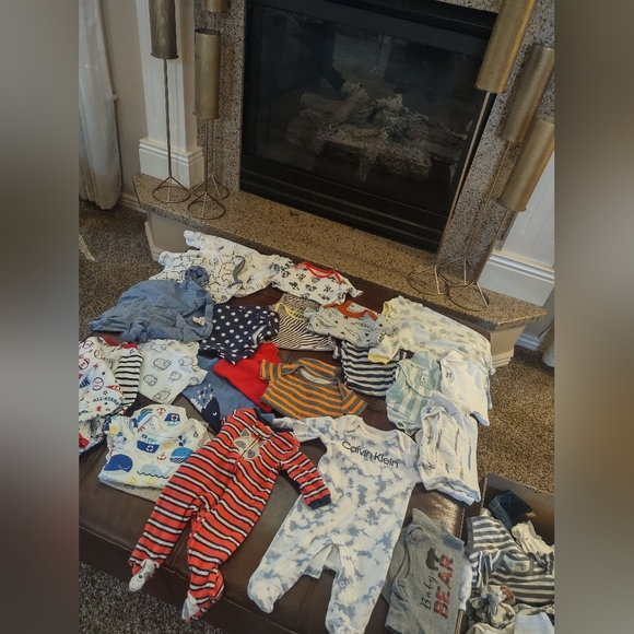 Big bundle of baby boy clothes euc - Picture 11 of 16